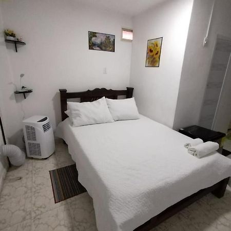 Habitacion Cerca De La Universidad Del Sinu Cartagena Bagian luar foto